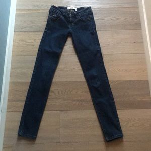 Hollister dark wash low rise skinny jeans